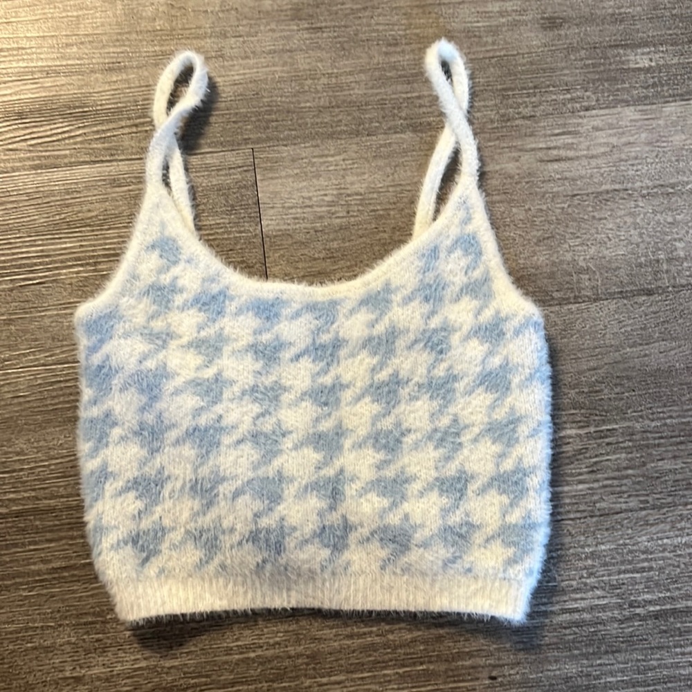 bought at pacsun, kendall & kylie brand. worn once. fuzzy material